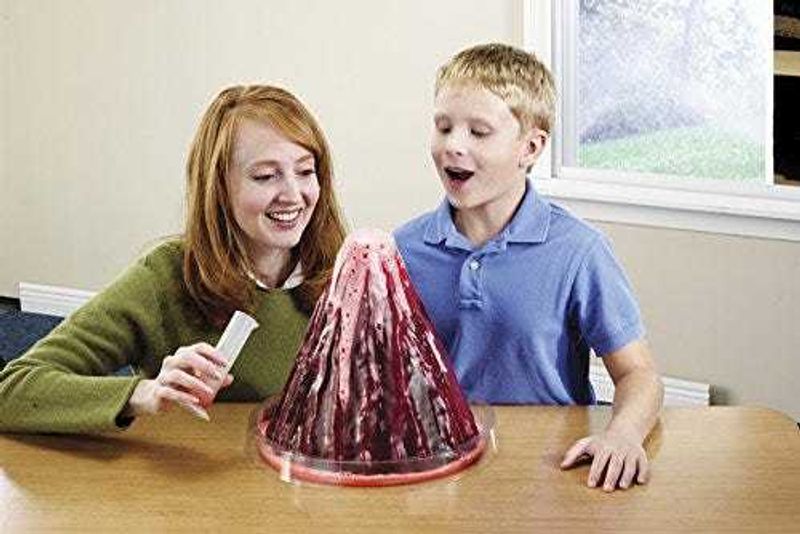 картинка Развивающая игрушка  "Вулкан, модель в сечении"    (для опытов, 25 х 33см..) от магазина снабжение школ