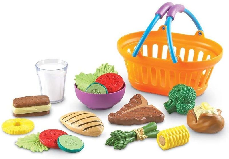 картинка Развивающая игрушка Мы растем "Полезный Ужин"  (серия New Sprouts, 18 элементов) от магазина снабжение школ