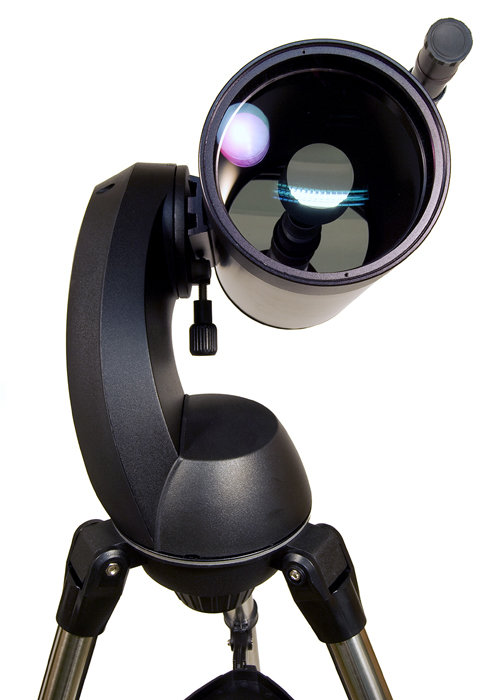 картинка Телескоп с автонаведением Levenhuk SkyMatic 127 GT MAK от магазина снабжение школ