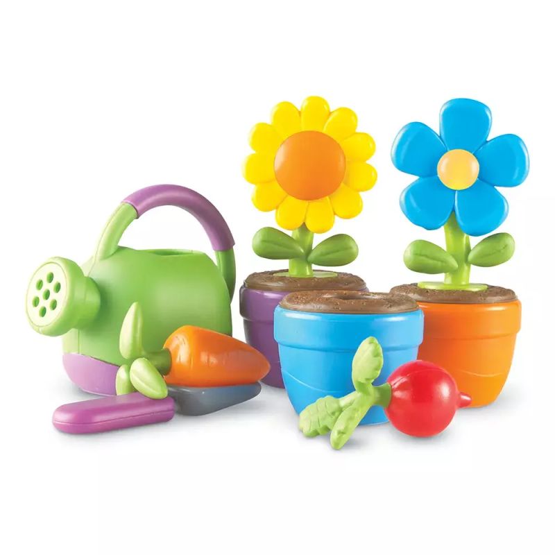 картинка Игрушечный набор садовника  (серия New Sprouts, 9 элементов) от магазина снабжение школ